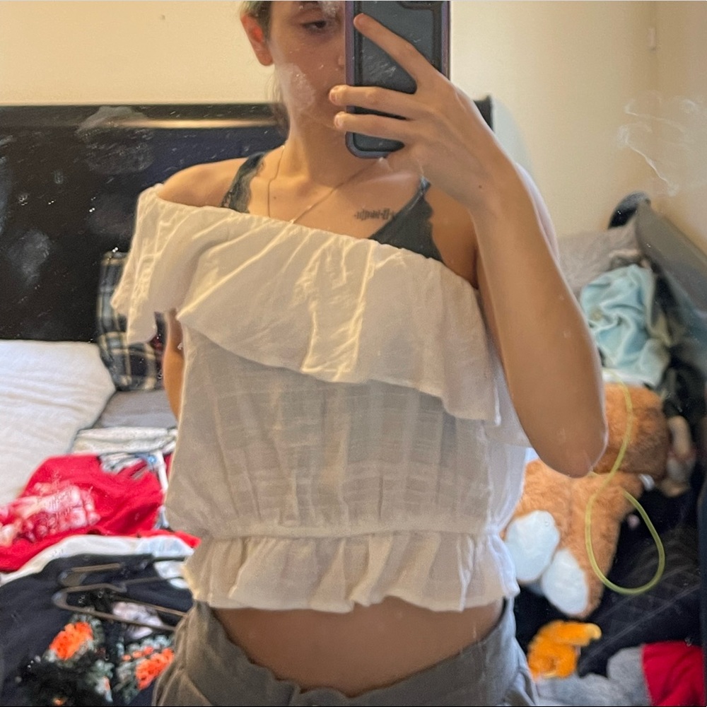 One-Shoulder White Top.